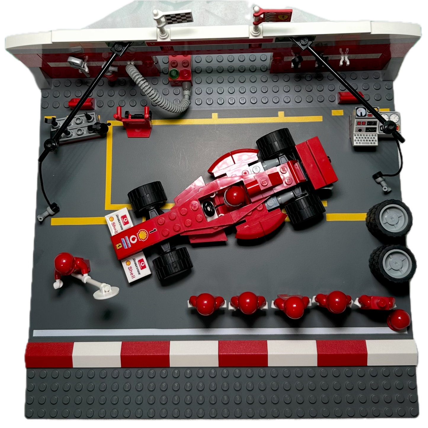 LEGO 8375 Racers Ferrari F1 Pit Set VINTAGE