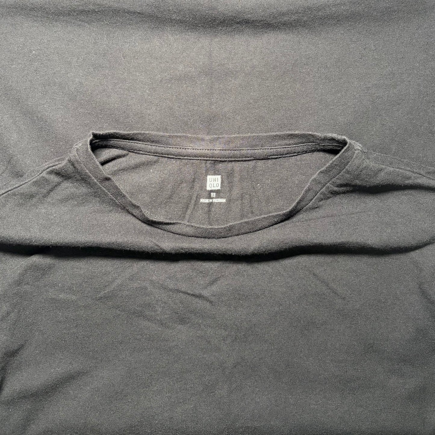 Uniqlo Girls Black T-shirt with Broderie Anglaise Sleeves Size 13