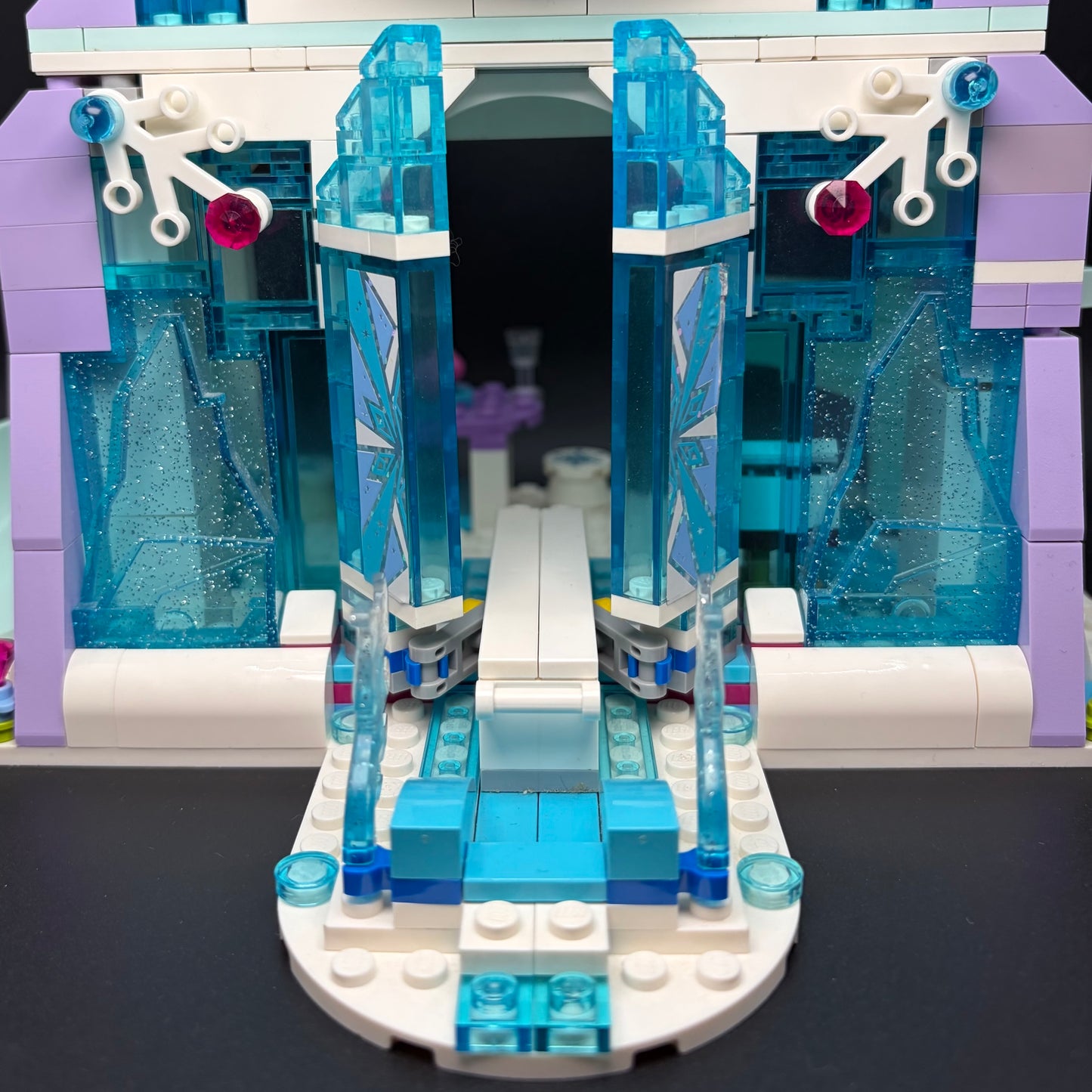 LEGO 43172 Disney Frozen Elsa's Magical Ice Palace