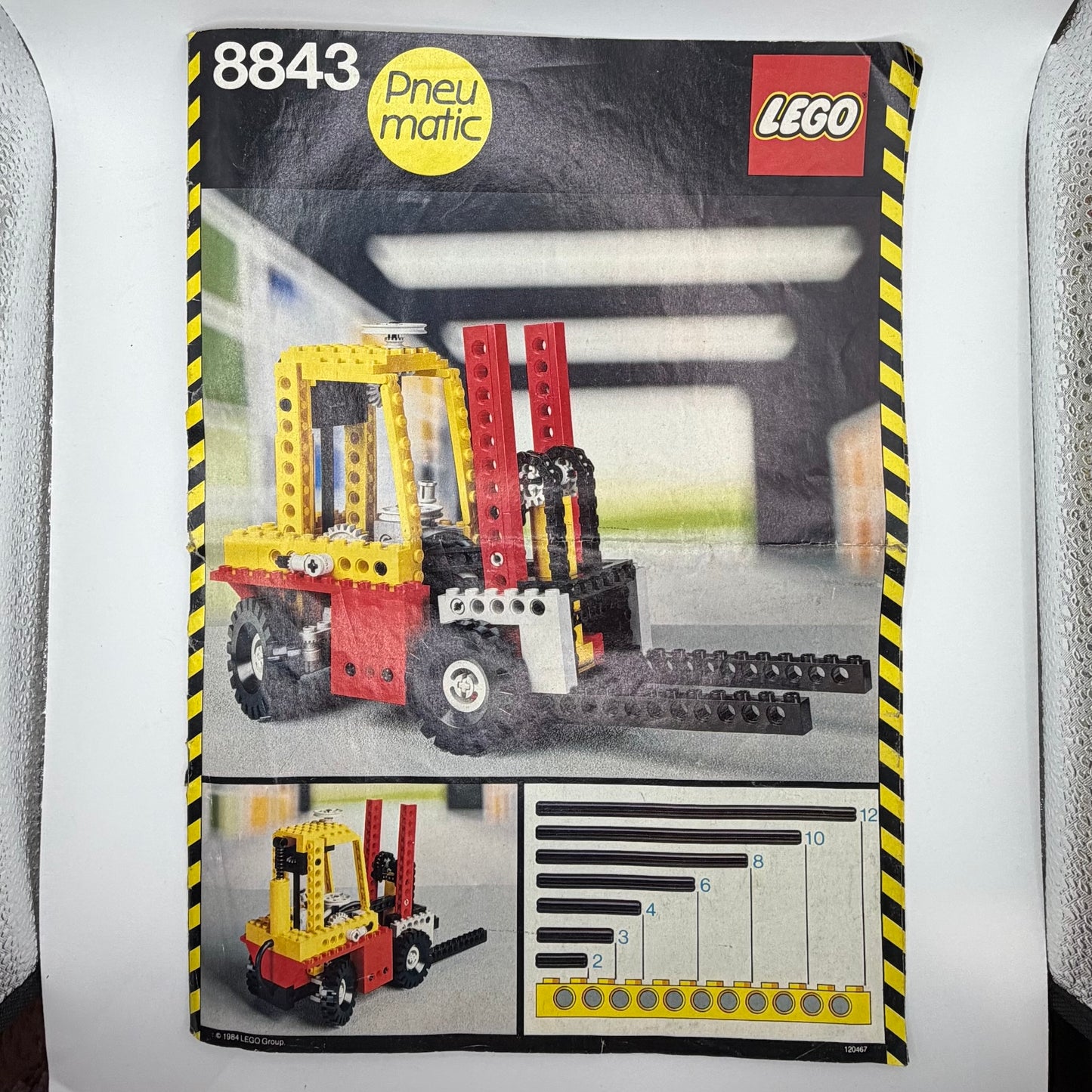 LEGO 8843 TECHNIC  Fork-Lift Truck - VINTAGE circa 1984
