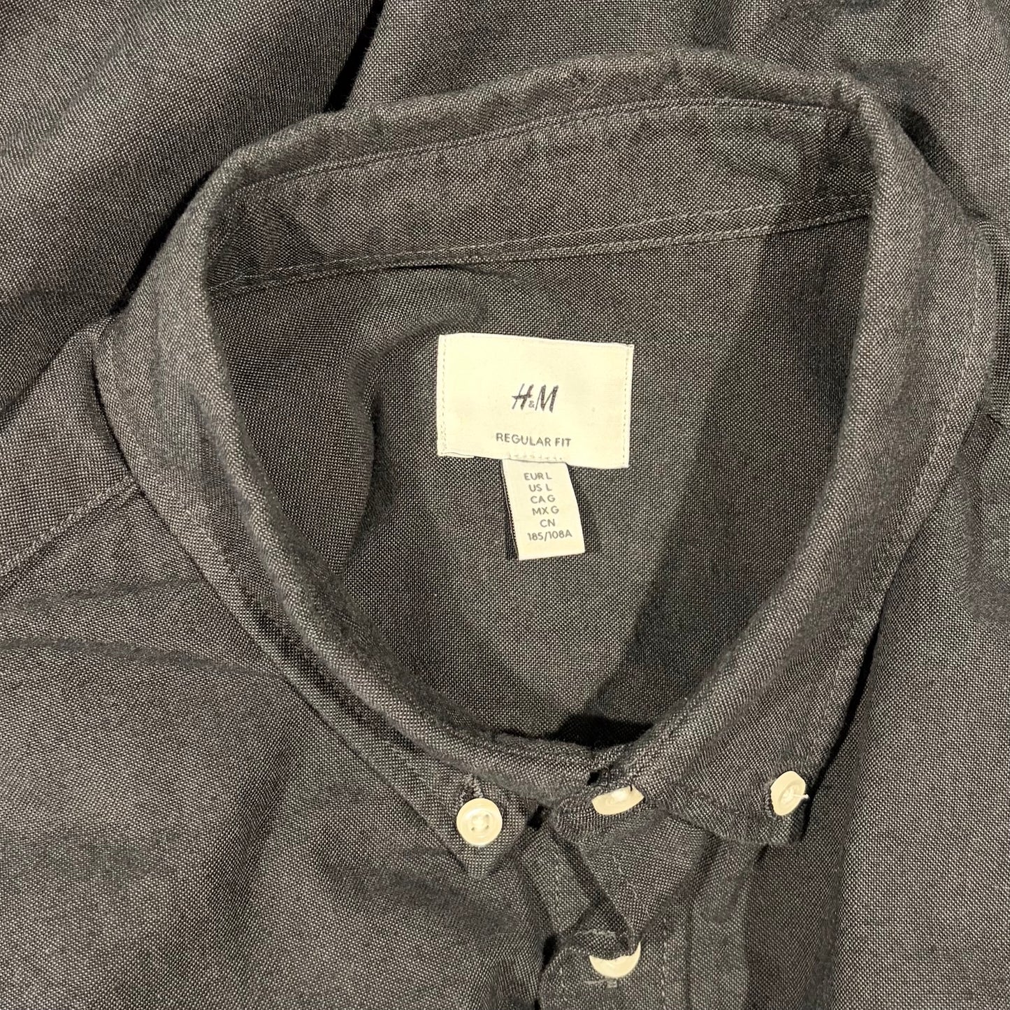 H&M Men's Regular Fit Long Sleeve Button-Down Casual Shirt - size L