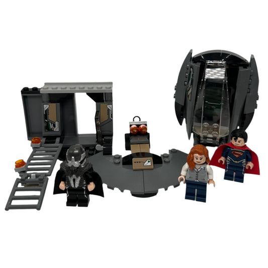 LEGO 76009 DC Universe Super Heroes Superman: Black Zero Escape