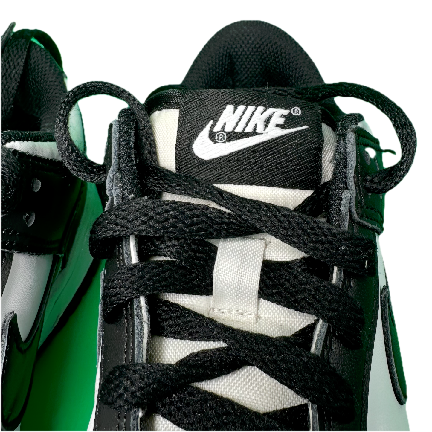 Nike Dunk Low Retro 'Panda' Junior's Size US 5Y