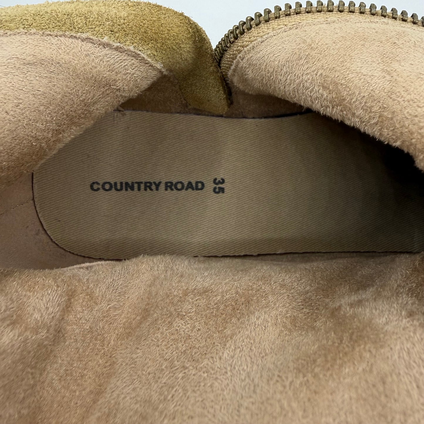 Country Road Girls Tan Leather Pull On Ankle Boots size 35 (AU2.5)