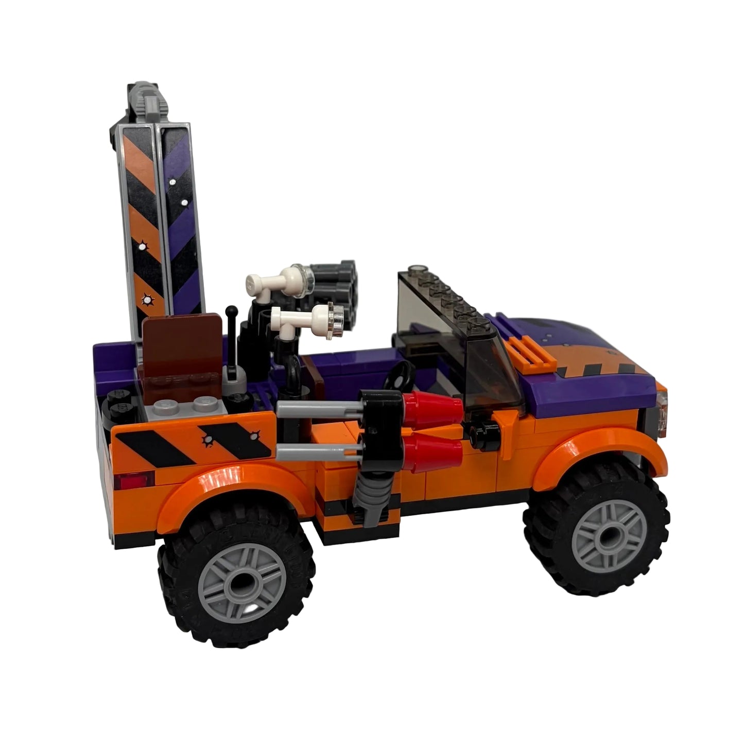 LEGO 6864 DC Universe Super Heroes Batmobile and the Two-Face Chase