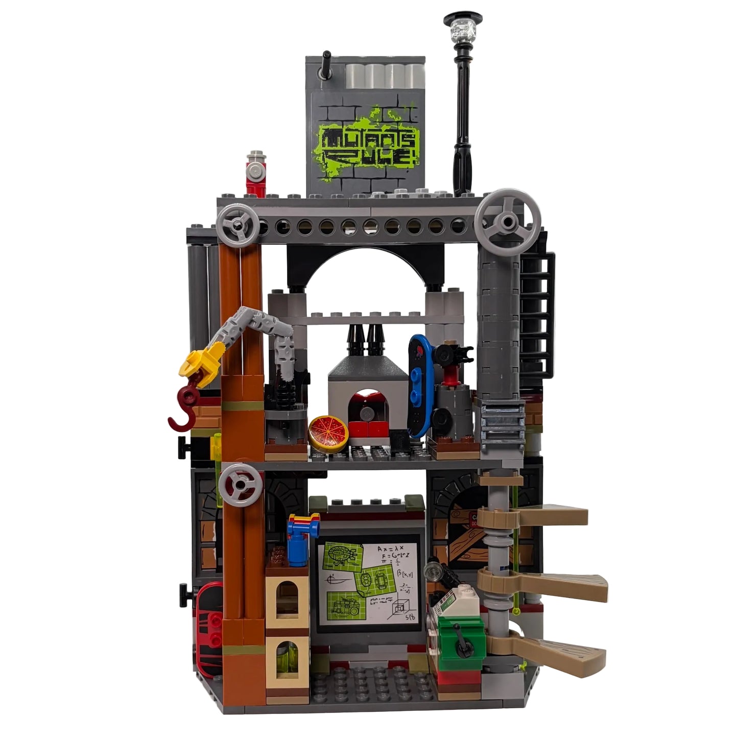 LEGO 79103 TMNT Turtle Lair Attack