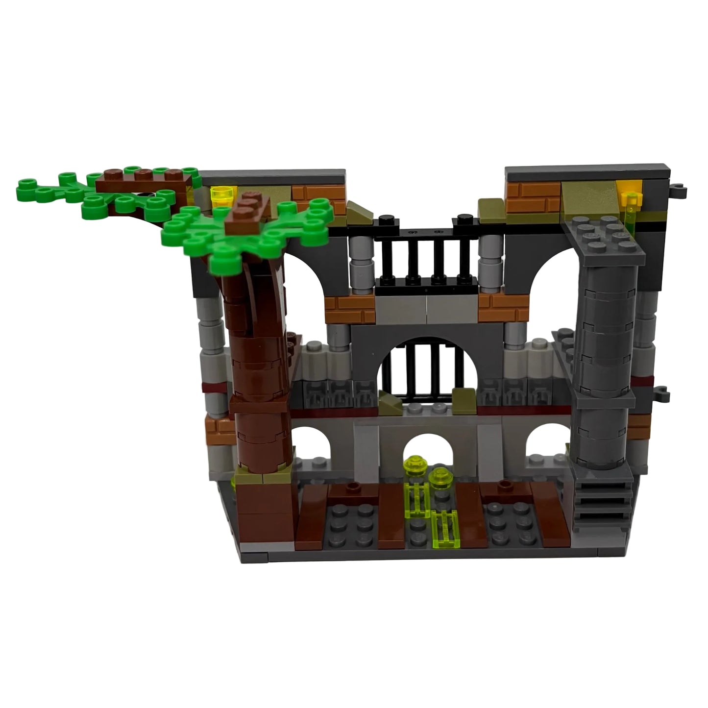 LEGO 79103 TMNT Turtle Lair Attack
