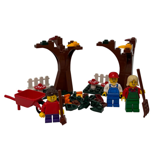 LEGO 40057 Fall Scene